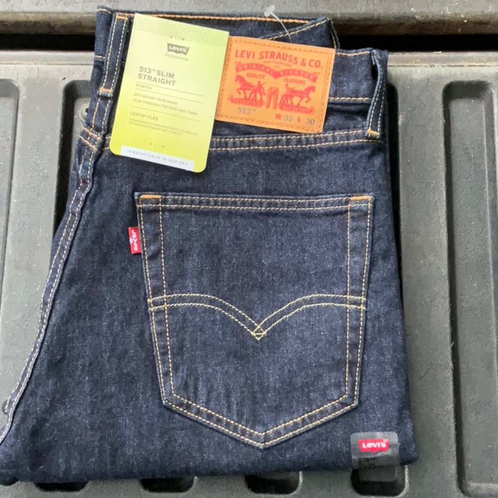 Levi's Men's Slim Straight Jeans - Dark Blue size 32x30 style 513